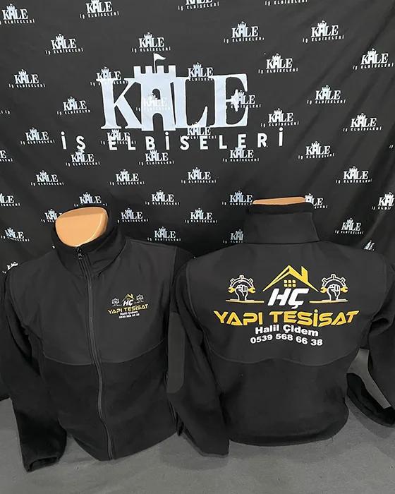 Soğuk Havalarda İş Hayatına Uygun Kıyafetler “Soğuk hava koşullarına karşı iş yerinde konforlu kalın! 🧣💼 Kışa özel iş kıyafetlerimiz ile hem korunun hem de rahat edin.  KALE İŞ ELBİSELERİ  #işkıyafetleri #işelbiseleri #personelgiyim #workwear #işelbiseleri #corporatewear #workuniform #uniforms #işkıyafetleri #professionalwear #employeeuniform #businessattire #workclothes #kıyafetönerisi #uniformdesign #workapparel #uniformstyle #workwearfashion #workwearstyle #işyerindegiyim #staffuniform #işyerikıyafeti #workuniforms #çalışankıyafeti #i̇şyerindeşıklık #işhayatindatarz #işyerindegiyim #İşKıyafetiTavsiyesi #rahati̇şkıyafeti #i̇şyerinderahatlık #PratikİşKıyafeti #işgiyim #günlüki̇şkıyafetleri