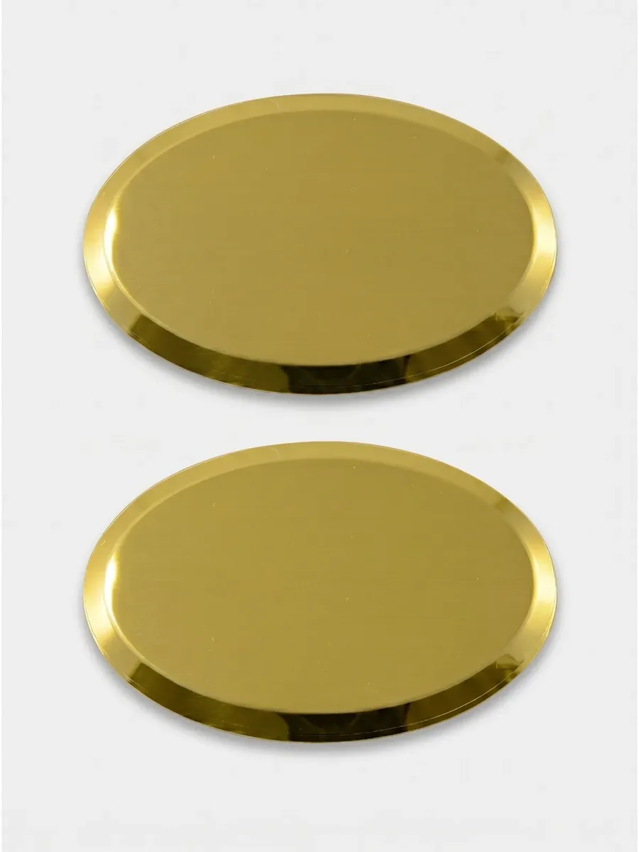 Yaka İsimliği Süblimasyon Oval Metal Altın için oval isimlik ön yüzeyi, yaklaşık 3.7 x 6 cm baskı alanı logo uygulamalı ürün görseli